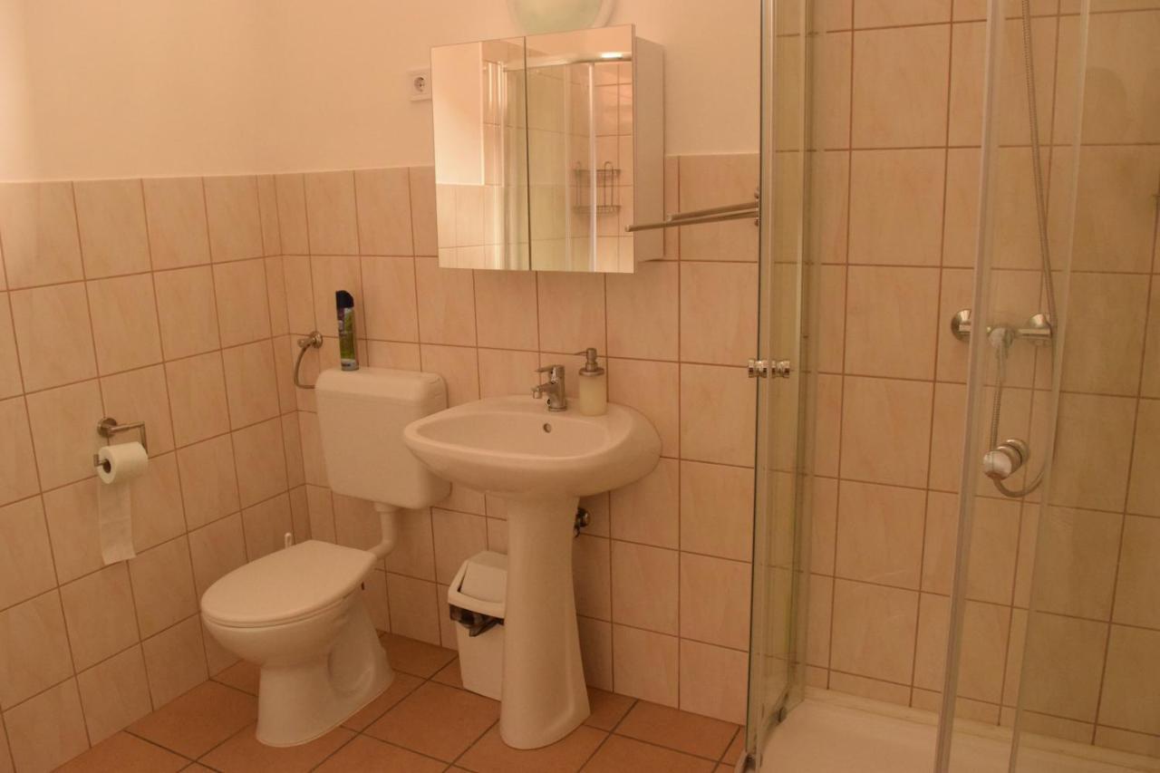Ladik Vendeghaz Hotel Tiszafured Luaran gambar
