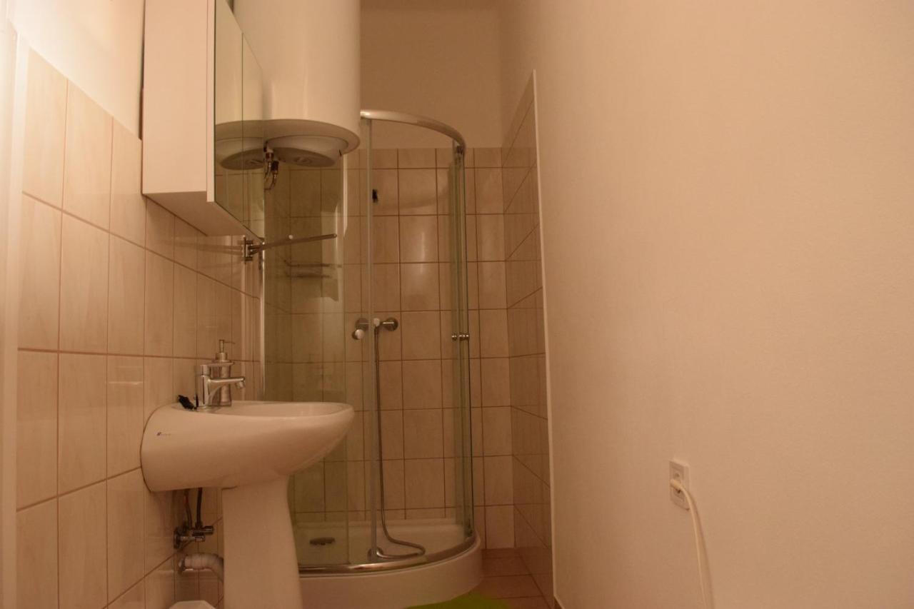 Ladik Vendeghaz Hotel Tiszafured Luaran gambar