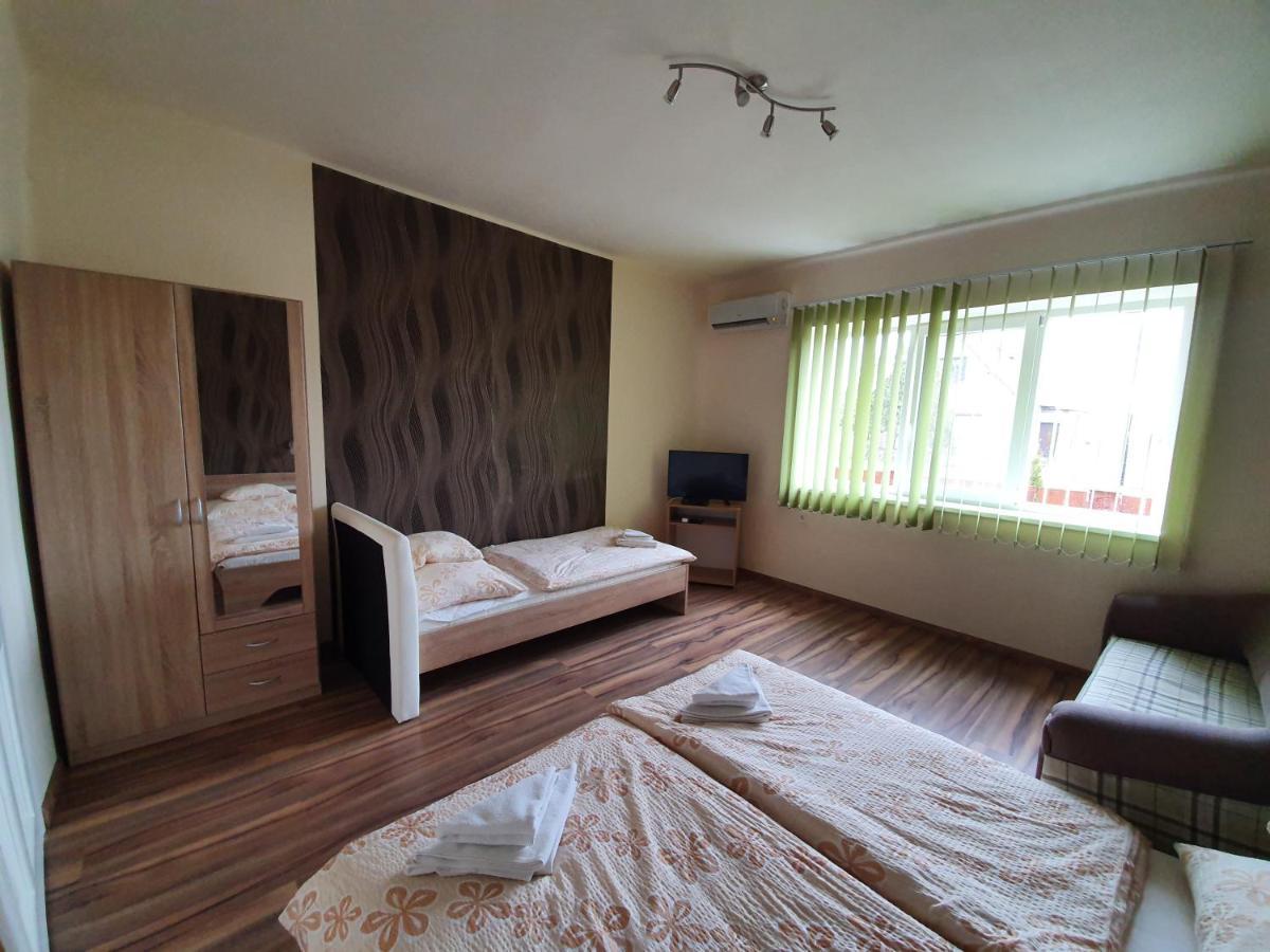 Ladik Vendeghaz Hotel Tiszafured Luaran gambar
