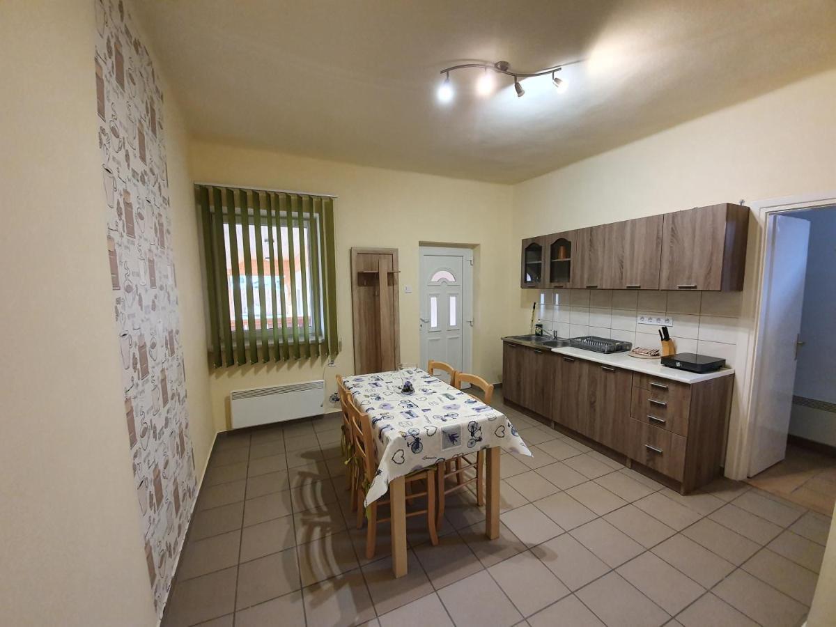 Ladik Vendeghaz Hotel Tiszafured Luaran gambar